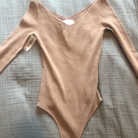 Aritzia Wilfred Madine Bodysuit - Picture 4 of 4